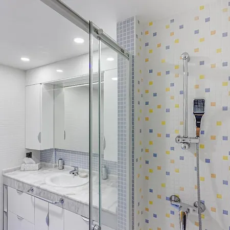 El Mocan 1 Bedroom *